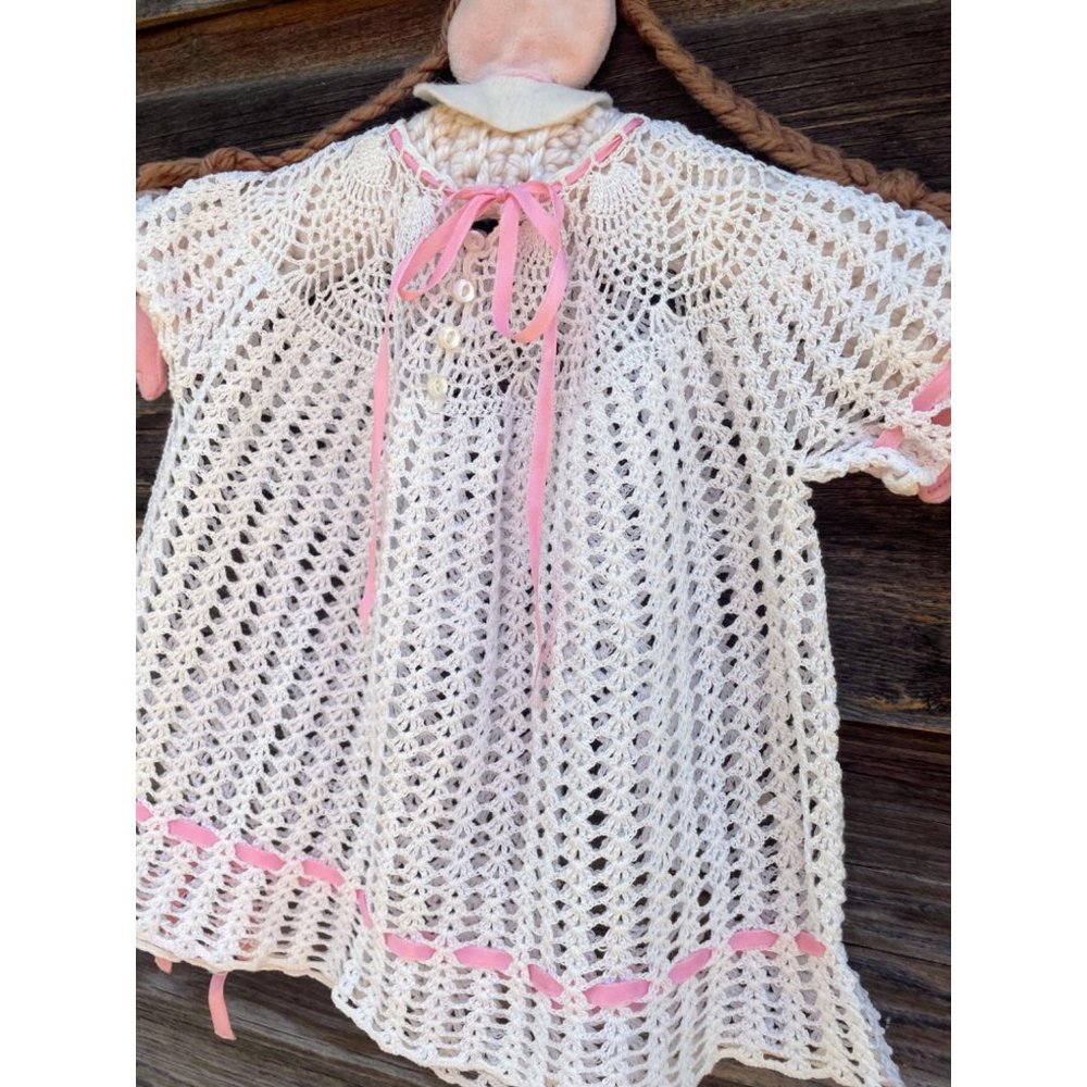 Antique Art Deco Crochet Baby Dress Silk Ribbons Crochet Doll Hanger - Picture 3 of 16